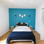 An Authentic Experience With In The Center Apartmán *
