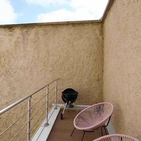 公寓 An Authentic Experience With In The Center